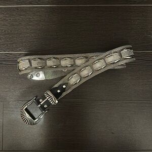 Woman’s belt steel beautiful vintage unique size 27/28 waist